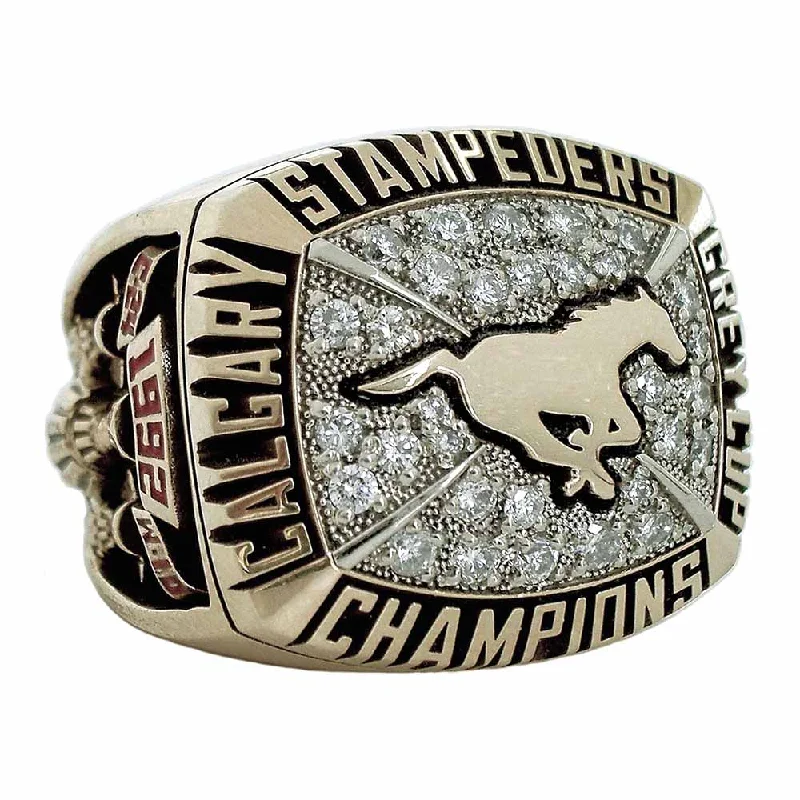 Women’s vintage rings-1992 Calgary Stampeders Grey Cup Ring