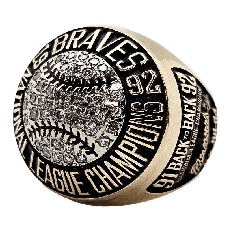 Women’s pearl rings-1992 Atlanta Braves National League Championship Ring