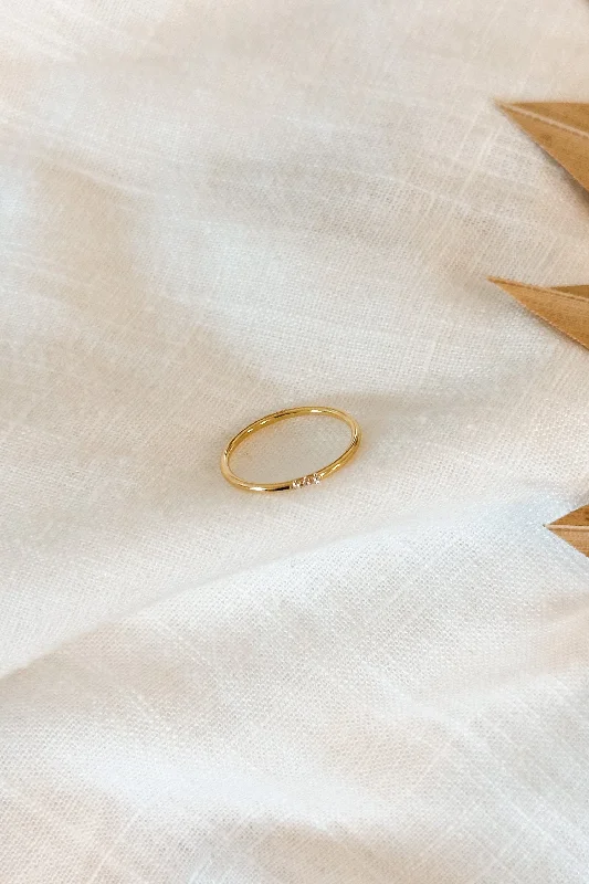 Women’s vintage-inspired rings-Minimal Trio Ring