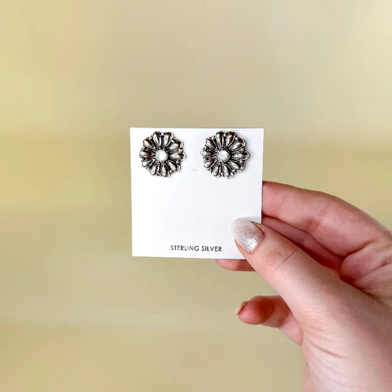 Women’s artistic earrings-Hada Collection | Handmade Sterling Silver Mother of Pearl Stud Earrings