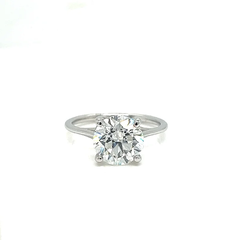 Women’s art deco engagement rings-Round Brilliant-Cut Lab Diamond Elegant Ring