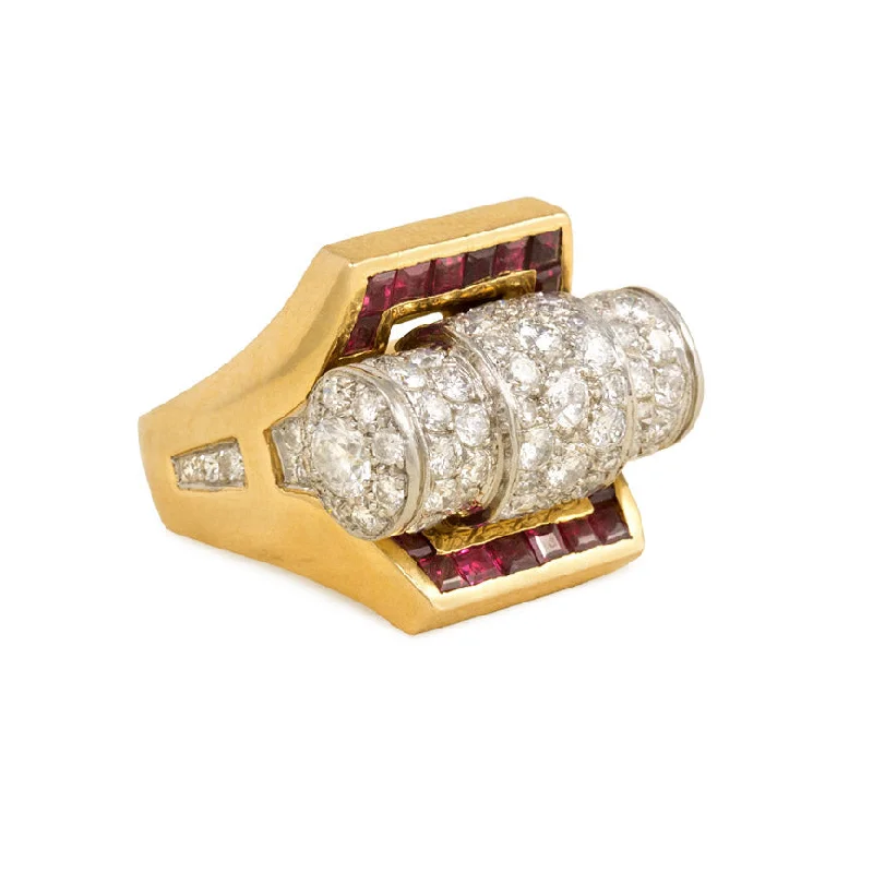 Women’s cocktail rings-Retro gold, pavé diamond, and calibré ruby ring