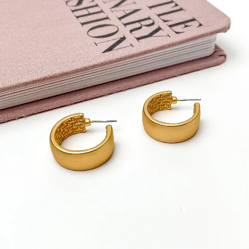 Women’s hoop gold earrings-Gold Tone Small Hoop Earrings With a Textured Inside