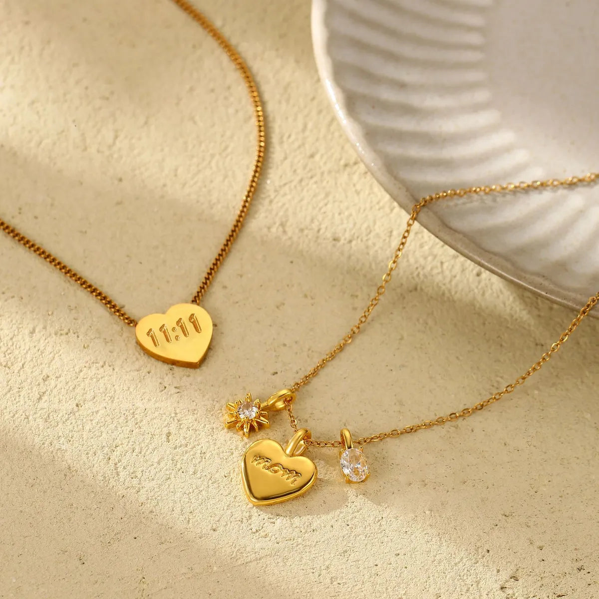 Women’s layered gold necklaces-304 Stainless Steel Copper Inlay Heart Shape Rhinestones Pendant Necklace