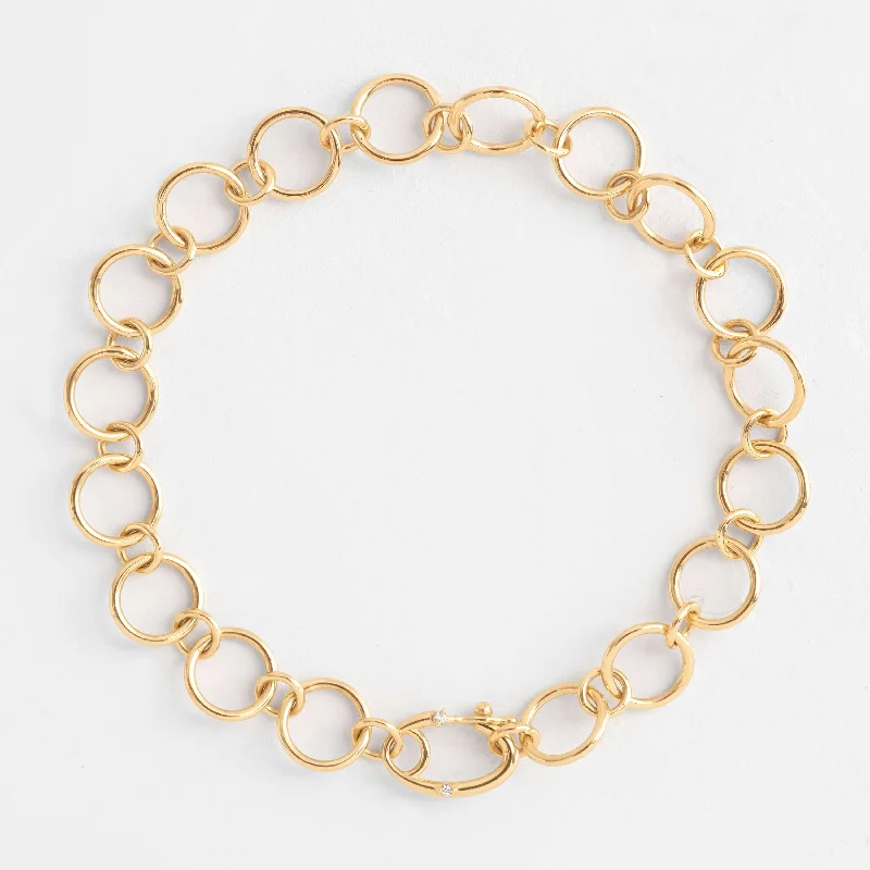 Women’s statement bracelets-Women’s statement bracelets-Oval Catch Clasp Chain Bracelet - In Stock