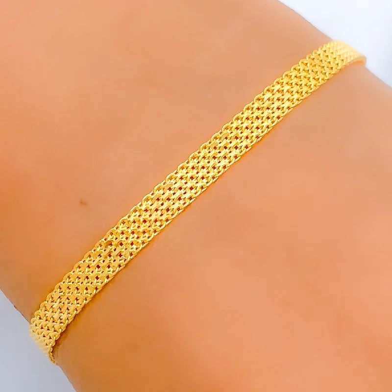 Women’s silver bracelets-Women’s silver bracelets-Charming 22k Gold Shiny Flat Chain Bracelet