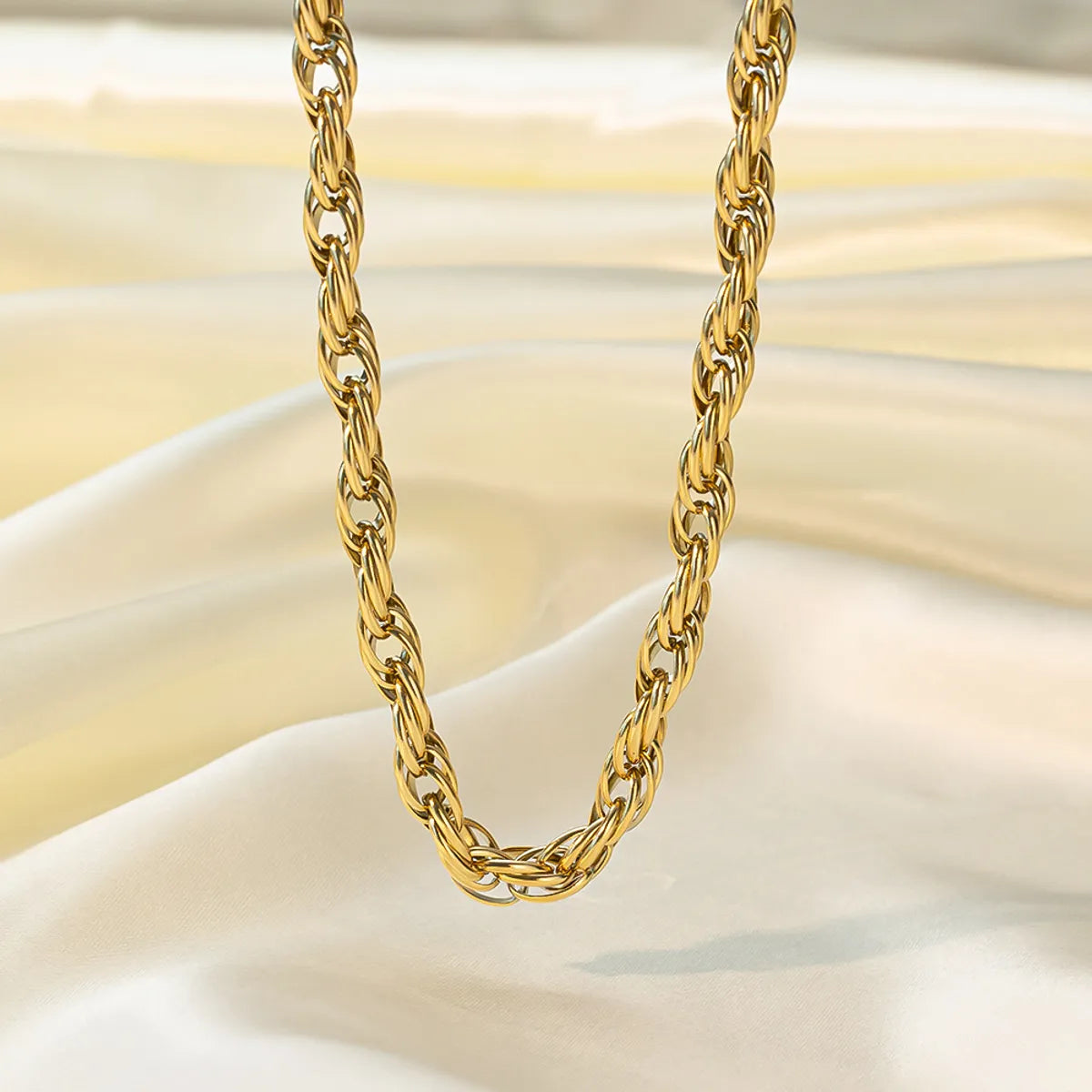 Women’s statement necklaces-Wholesale Commute Waves Titanium Steel Plating Chain 18k Gold Plated Necklace