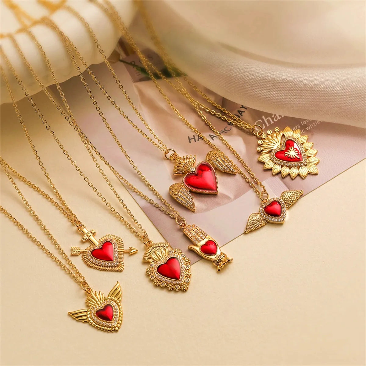 Women’s infinity gold necklaces-Ig Style Simple Style Heart Shape Wings Copper Plating Inlay Zircon Gold Plated Pendant Necklace