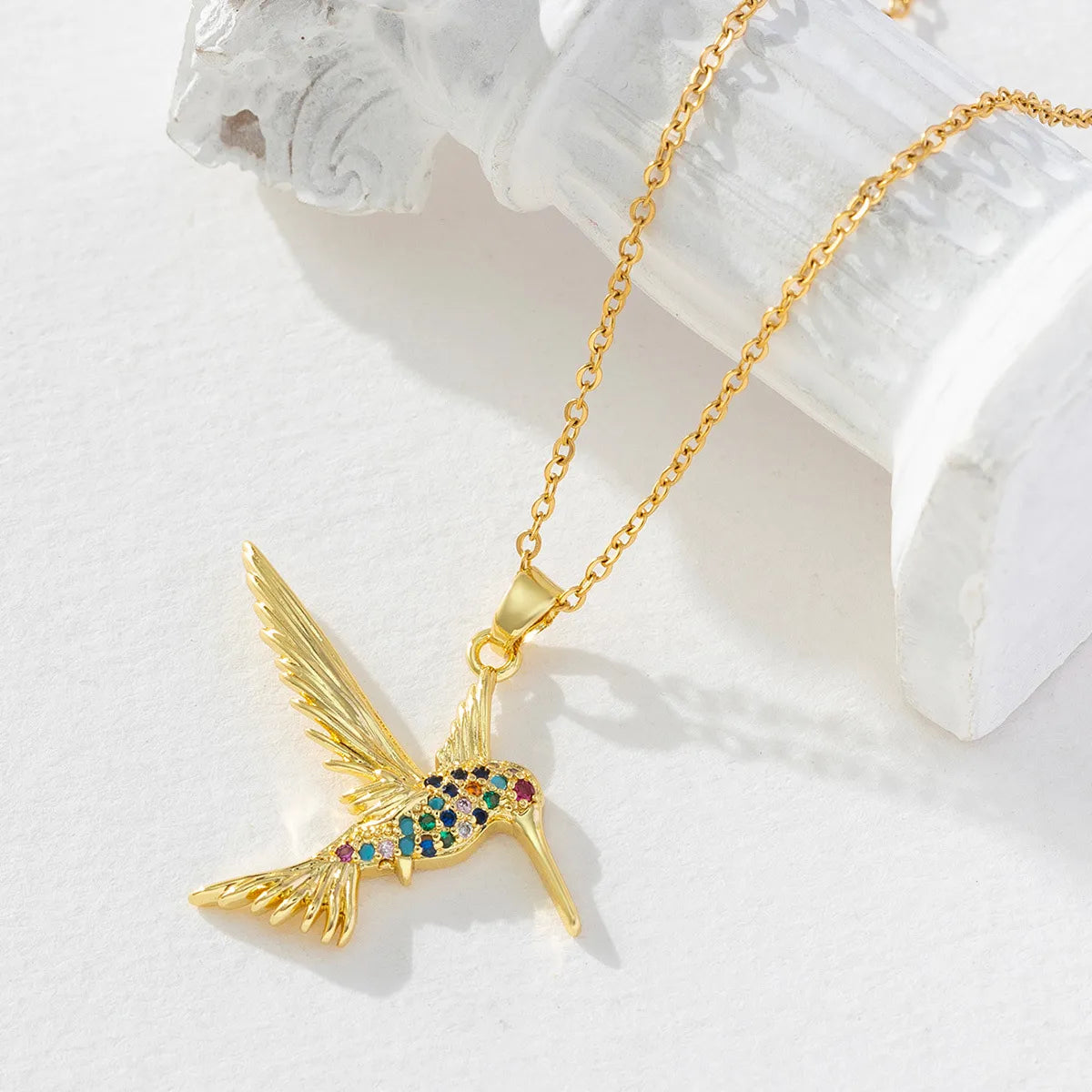 Women’s silver statement necklaces-Simple Style Bird Copper Inlay Zircon Pendant Necklace