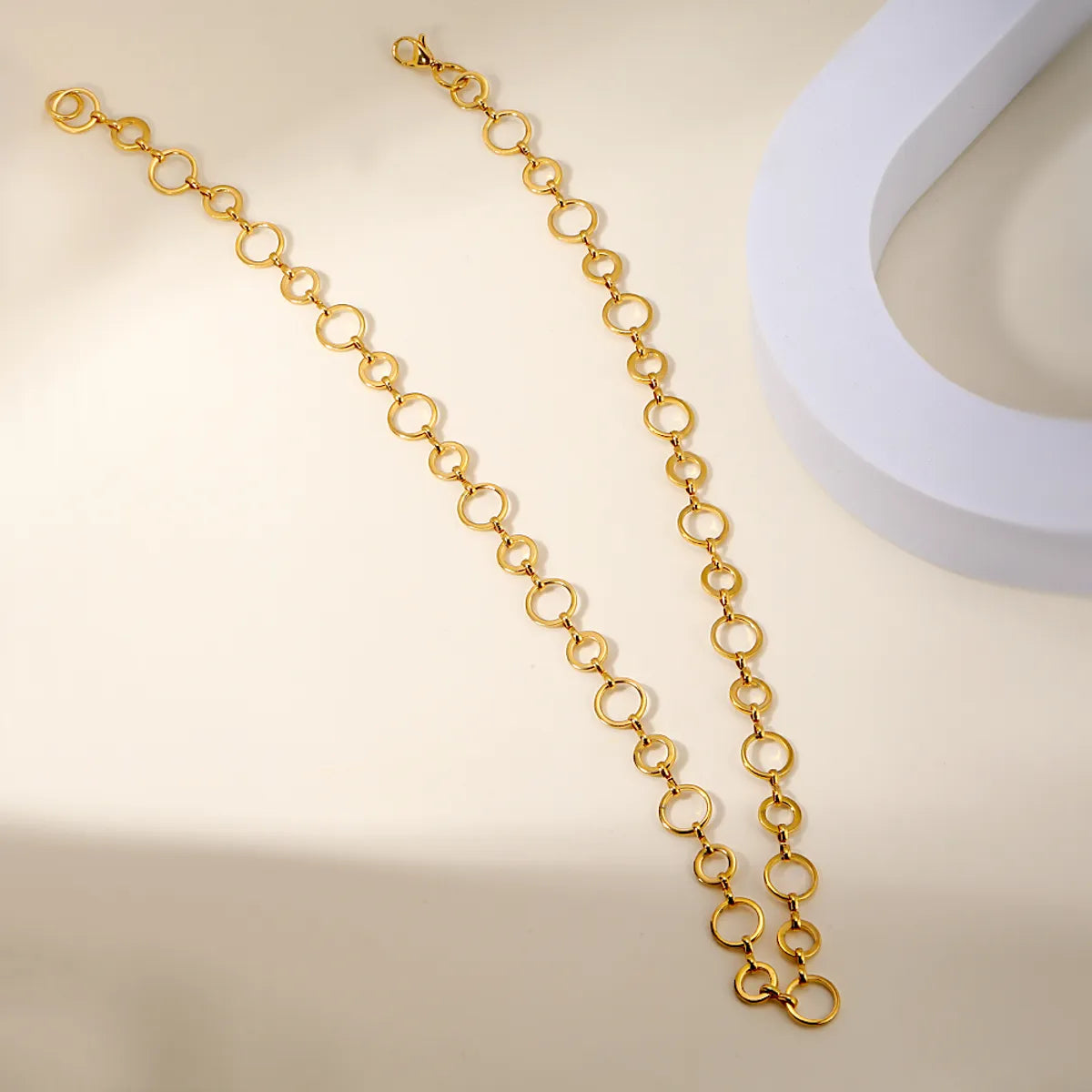 Women’s diamond necklaces-Simple Style Circle Stainless Steel Plating 18k Gold Plated Necklace