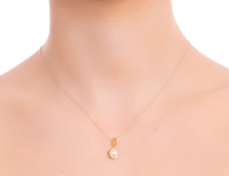 Women’s choker necklaces-Stamp Necklace with a Pearl