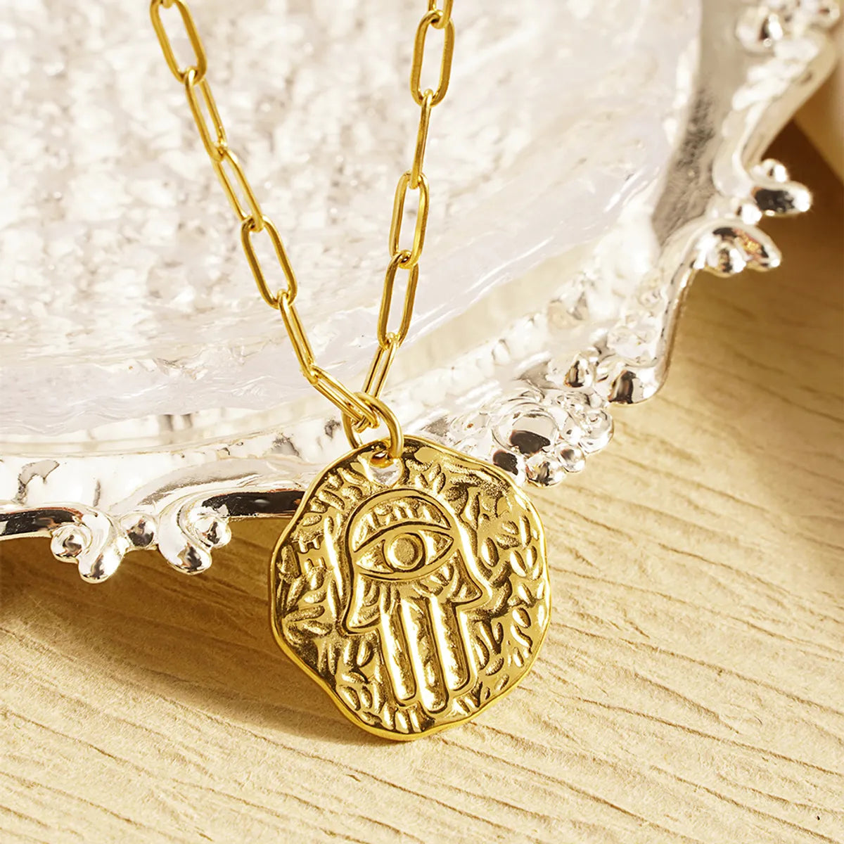 Women’s layered silver necklaces-Stainless Steel 18K Gold Plated Vintage Style Hand Of Fatima Plating Pendant Necklace