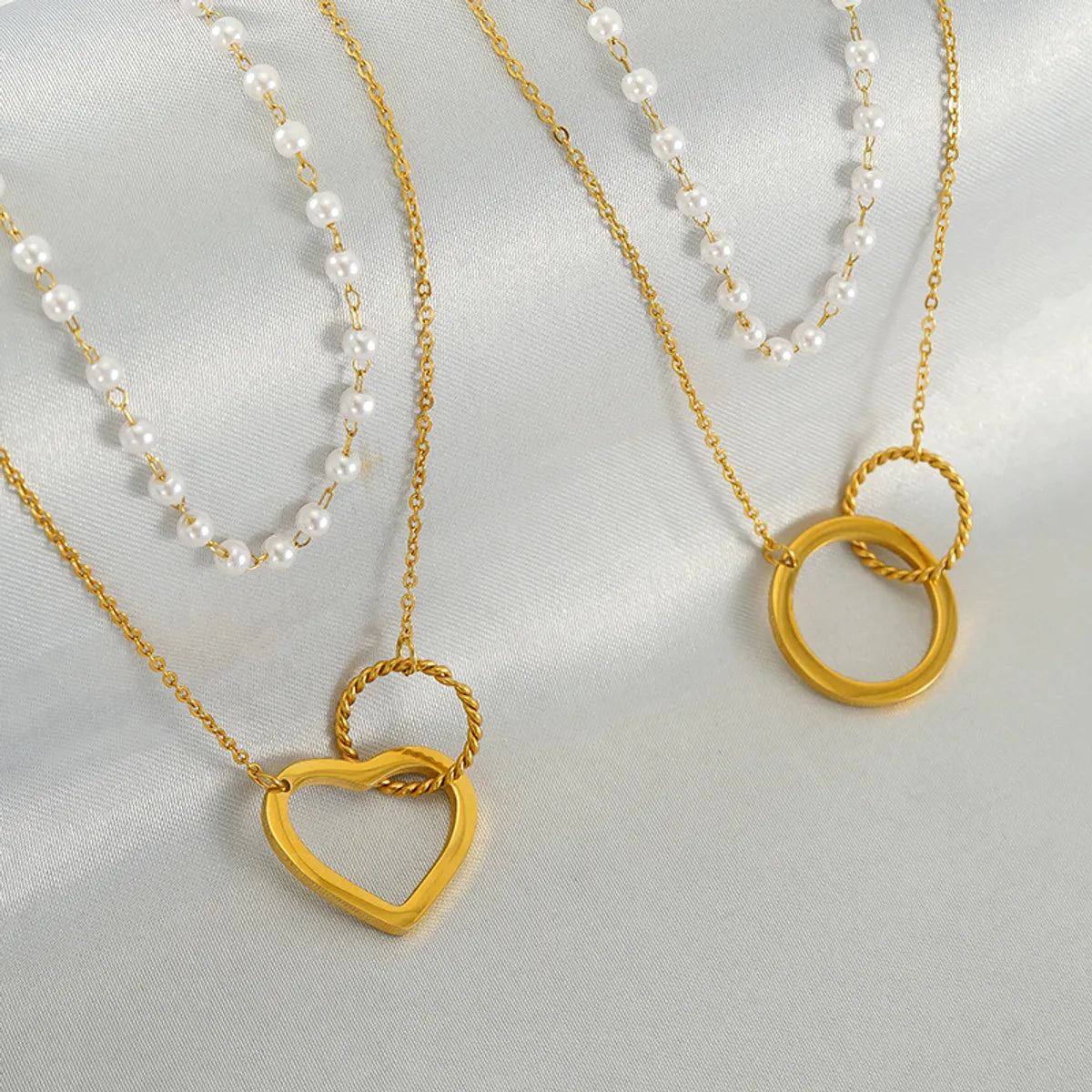 Women’s luxury diamond necklaces-Simple Style Circle Heart Shape Stainless Steel Pearl Plating 18k Gold Plated Double Layer Necklaces