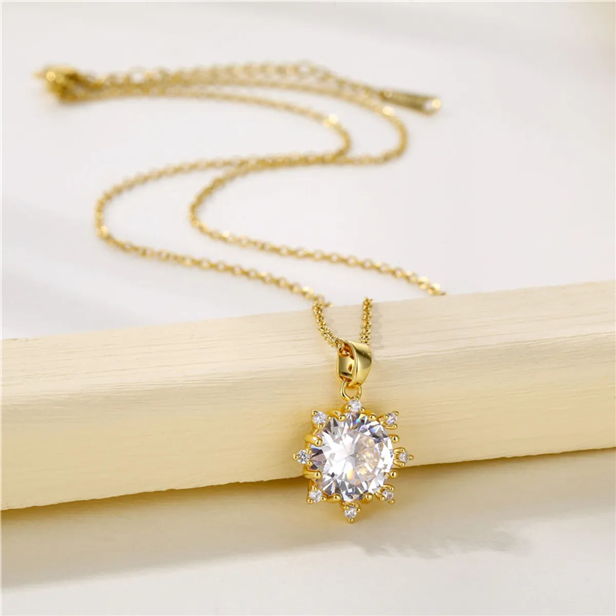 Women’s trendy gold necklaces-1 Piece Fashion Sun Flower Stainless Steel Titanium Steel Plating Inlay Zircon Pendant Necklace